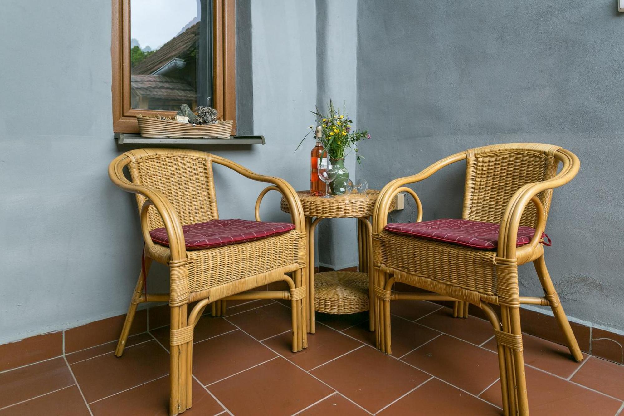 Villa Lypche Besenova Bagian luar foto
