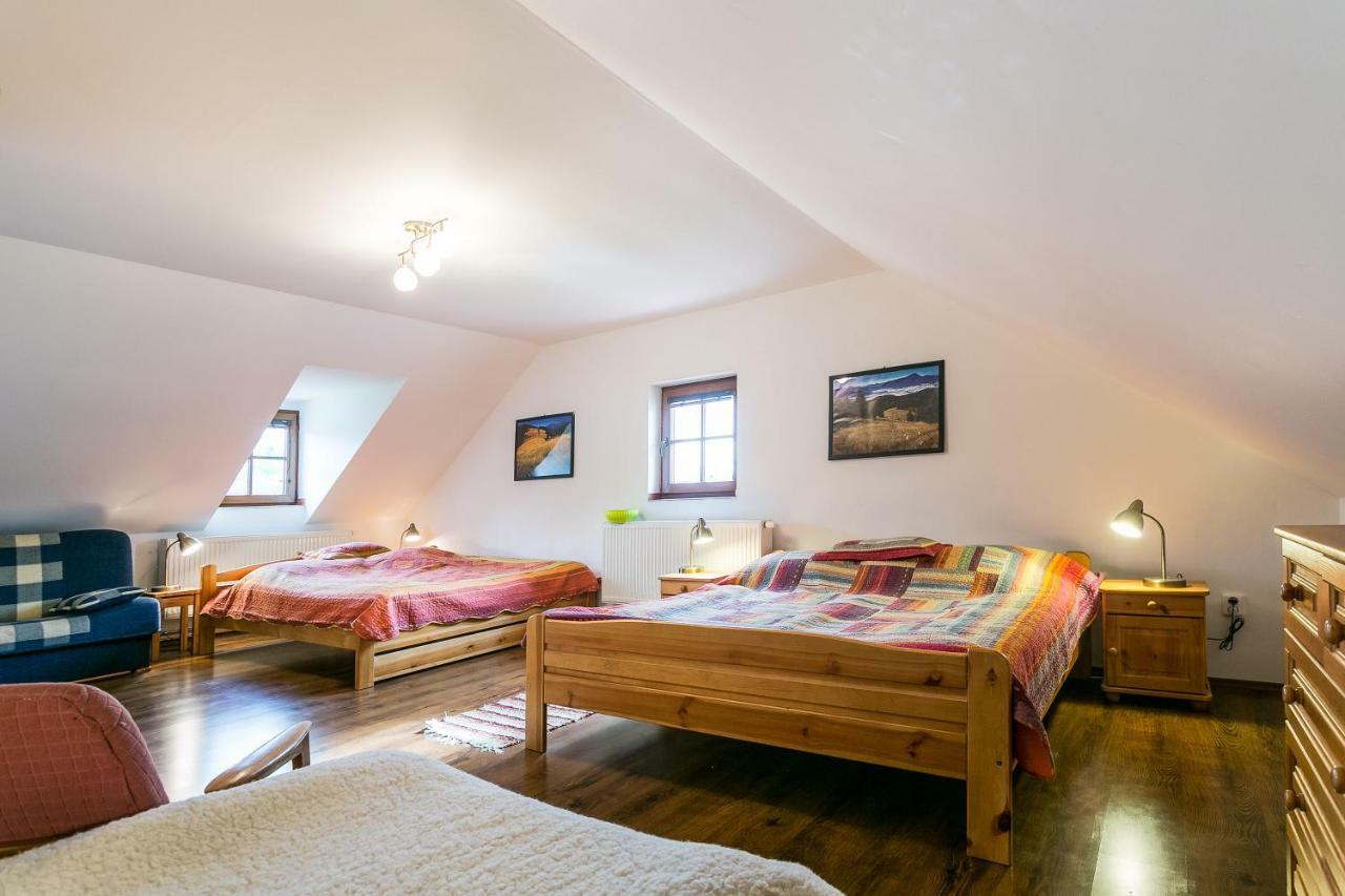 Villa Lypche Besenova Bagian luar foto