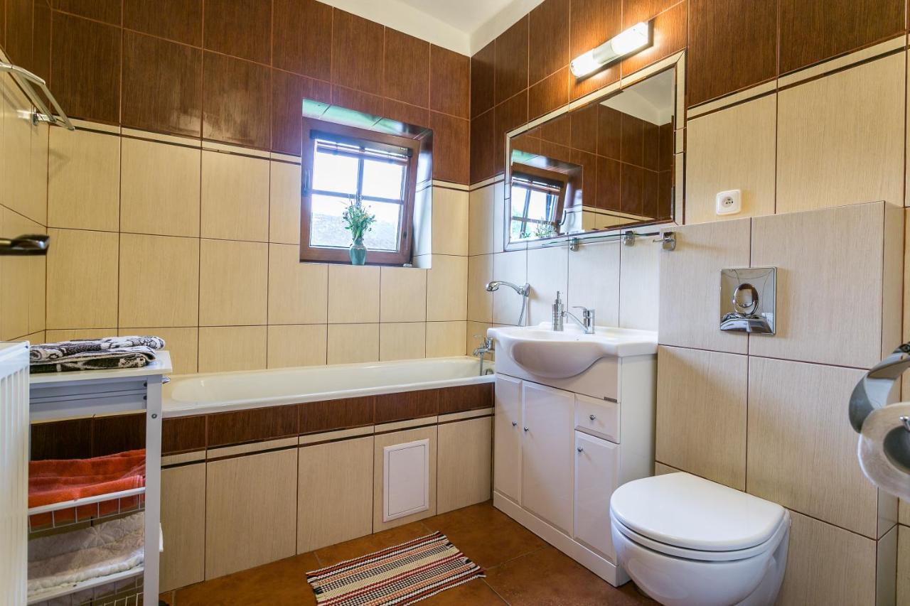 Villa Lypche Besenova Bagian luar foto
