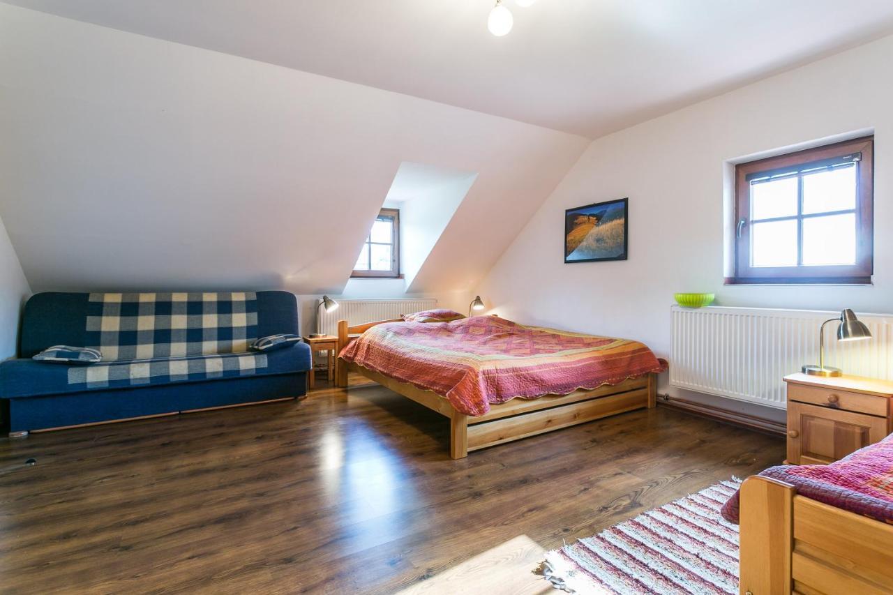 Villa Lypche Besenova Bagian luar foto